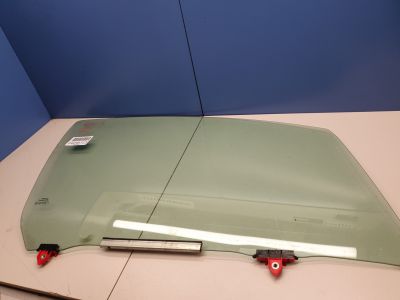 Стекло двери передней правой для Toyota Yaris 2011-2017