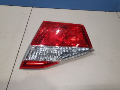 Фонарь в крышку правый для Toyota Camry XV50 2011-2017