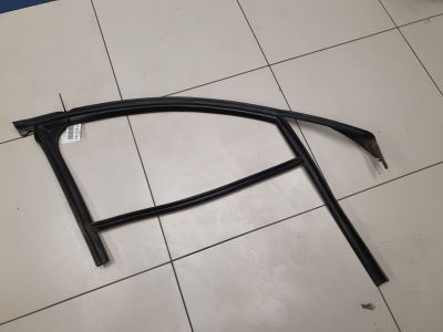 Уплотнитель стекла двери передний левый для Audi A8 S8 D4 2010-2017