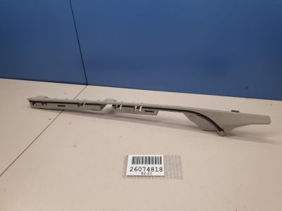 Направляющая шторки заднего правого стекла для Audi A8 S8 D4 2010-2017