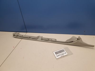 Направляющая шторки заднего левого стекла для Audi A8 S8 D4 2010-2017