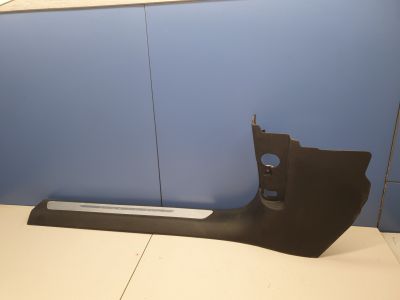 Накладка порога внутренняя передняя левая для Audi A8 S8 D4 2010-2017