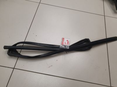 Уплотнитель стекла двери задний левый для Honda Accord 8 2008-2015