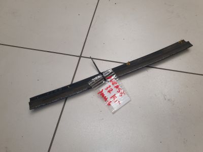 Накладка стекла задней правой двери для Toyota Avensis T27 2008-2018