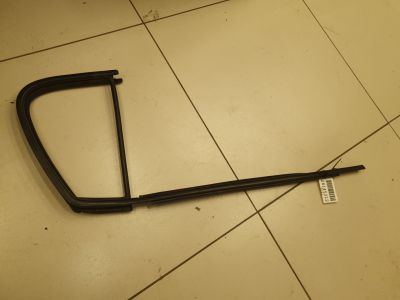 Молдинг стекла задней правой двери для Hyundai i20 2008-2014