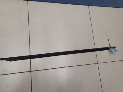 Молдинг стекла передней правой двери для Land Rover Range Rover Evoque 2019-