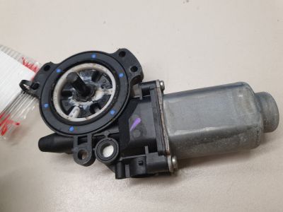 Моторчик стеклоподъёмника передний правый для Hyundai Santa Fe DM 2012-2018