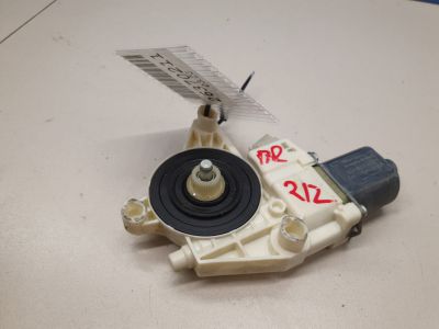 Моторчик стеклоподъёмника передний левый для Mercedes C-klasse W204 2007-2015