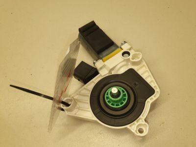 Моторчик стеклоподъёмника передний правый для Mercedes CLA-klasse C117 2013-2019