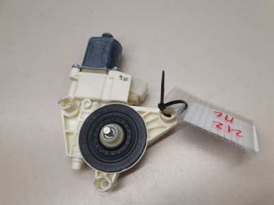 Моторчик стеклоподъёмника передний левый для Mercedes E-klasse W212 2009-2016