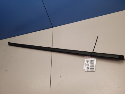 Накладка стекла передней левой двери для Ford Fiesta Mk6 2008-2019