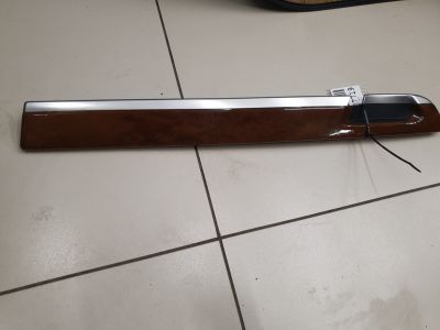 Накладка обшивки двери передней правой для BMW 7 F01 F02 2008-2015