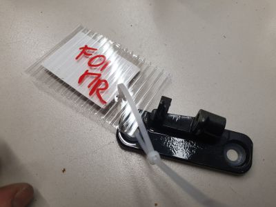 Петля двери передней правой верхняя для BMW 7 F01 F02 2008-2015