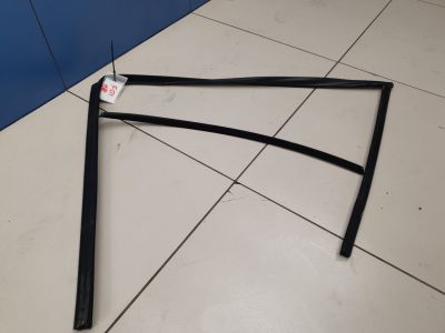 Уплотнитель стекла передней правой двери для BMW 7 F01 F02 2008-2015
