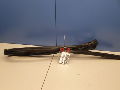 Уплотнитель стекла двери задний правый для Nissan X-Trail T31 2007-2014