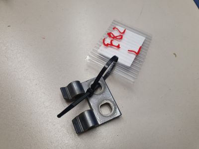 Петля двери передней для BMW 1 E81 E87 2004-2014