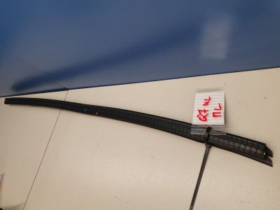 Накладка стекла передней левой двери для Audi Q7 4L 2005-2015