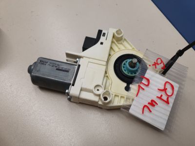 Моторчик стеклоподъёмника левый для Audi Q7 4L 2005-2015