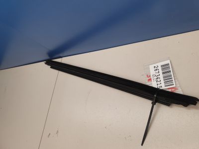 Накладка стекла задней левой двери для Toyota Avensis T27 2008-2018