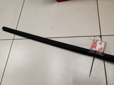 Накладка стекла передней левой двери для Toyota Avensis T27 2008-2018