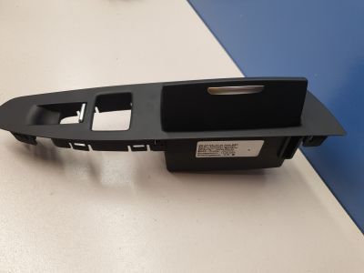 Накладка обшивки двери задней левой для BMW 7 F01 F02 2008-2015