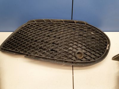 Решётка в бампер правая для Mercedes C-klasse W205 2014-