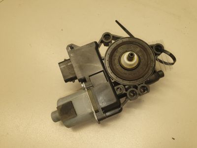 Моторчик стеклоподъёмника задний правый для Hyundai i40 2011-2019