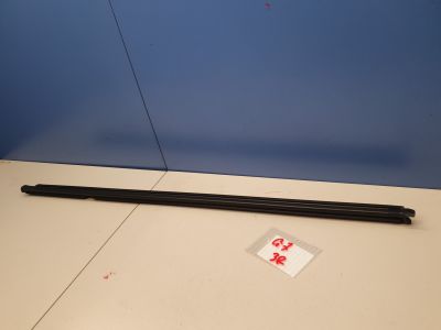 Накладка стекла задней правой двери для Volkswagen Golf 7 2012-2020