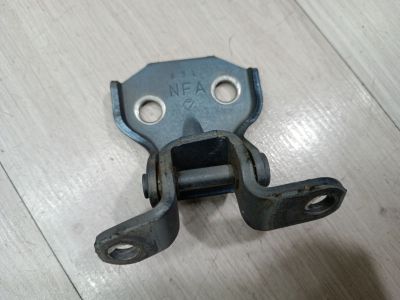 Петля двери передняя для Subaru Forester S12 2008-2012