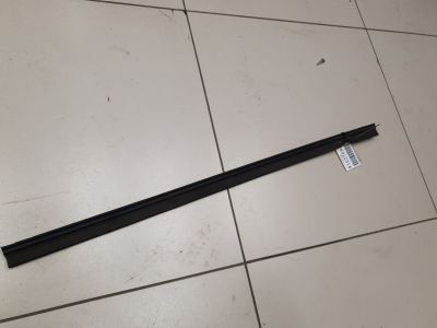 Уплотнитель двери передней для BMW X1 E84 2009-2015