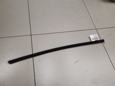 Накладка стекла передней правой двери для KIA Sorento 2009-2021