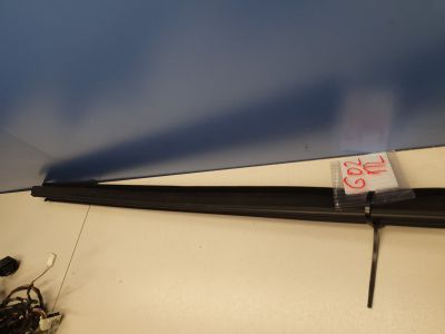 Накладка стекла передней левой двери для BMW X4 G02 2018-