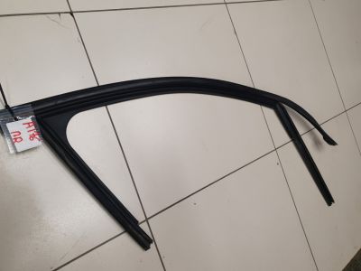 Уплотнитель стекла передней правой двери для Mercedes A-klasse W176 2012-2018