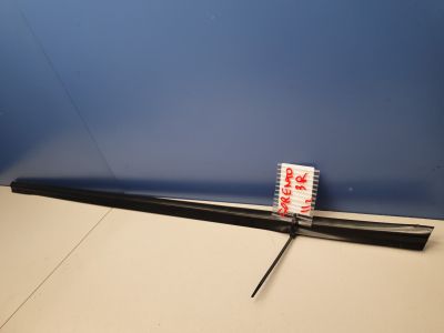 Молдинг стекла задней правой двери для KIA Sorento 2009-2021