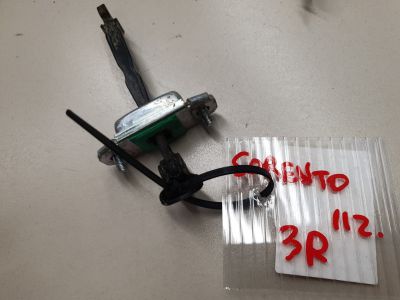 Ограничитель двери задней правой для KIA Sorento 2009-2021