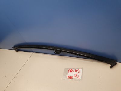 Направляющая стекла передней правой двери для Toyota Prius W50 2015-