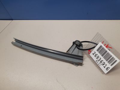 Направляющая стекла передней правой двери для Toyota Prius W50 2015-