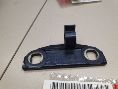 Петля двери передней правой нижняя для Volvo S60 2010-2018