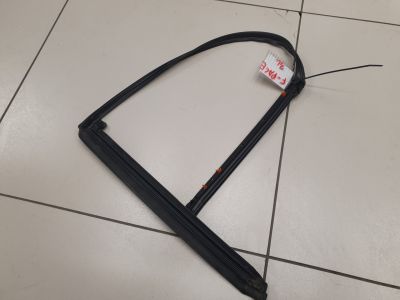 Уплотнитель рамки двери задней левой для Jaguar F-PACE X761 2016-