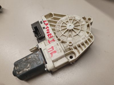 Моторчик стеклоподъёмника передний правый для Land Rover Range Rover Sport 2005-2012