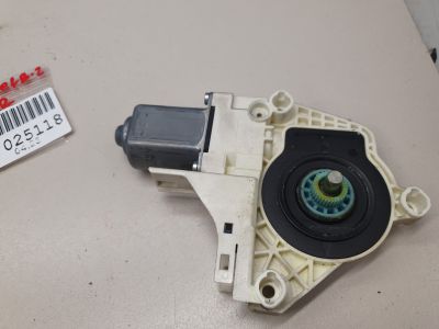 Моторчик стеклоподъёмника задний правый для Skoda Superb 3T 2008-2015