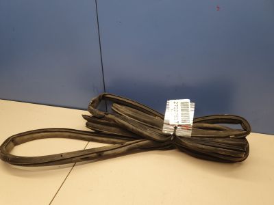 Уплотнитель двери задней левой для Mitsubishi Pajero V8 V9 2006-