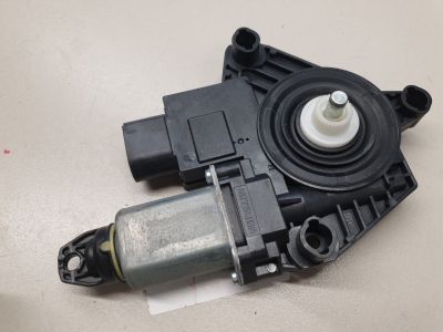 Моторчик стеклоподъёмника задний левый для BMW X3 G01 G08 2017-