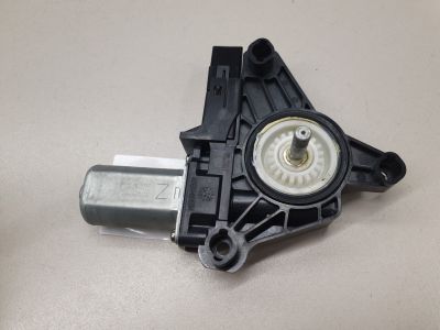 Моторчик стеклоподъёмника задний левый для Volvo V40 (V40 Cross Country) 2012-