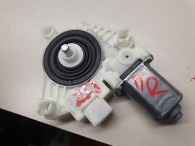 Моторчик стеклоподъёмника передний правый для Mercedes GLC-klasse X253 2015-