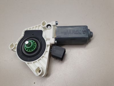 Моторчик стеклоподъёмника для Mercedes CLS-klasse W218 2010-2017