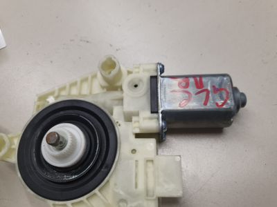 Моторчик стеклоподъёмника передний правый для Mercedes GLC-klasse X253 2015-