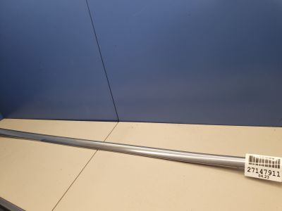 Молдинг двери правый передний для Cadillac XT5 2016-