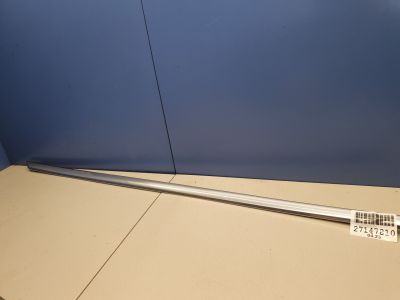 Молдинг двери левый передний для Cadillac XT5 2016-