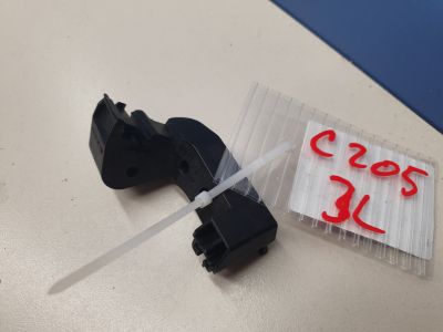 Кронштейн замка двери задний левый для Mercedes C-klasse W205 2014-